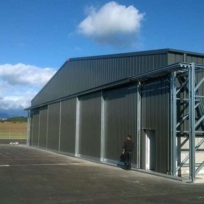 Wzniesiona konstrukcja stalowa hangar budynek prefabrykowany ramy metalowe hangar dostosowany
