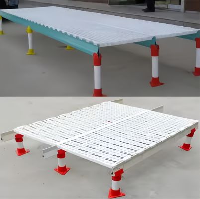 Łatwo czyszczyć plastikową podłogę z łupkami Dom dla drobiu Zindywidualizowany kolor